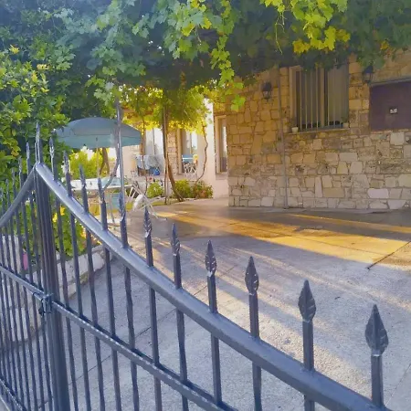 Holiday home Rustic Village Retreat Amargeti