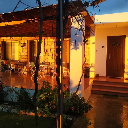 펜션 Rustic Village Retreat Amargeti